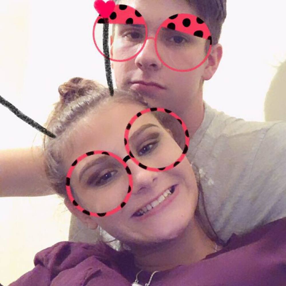 Meet your Posher, Brooke